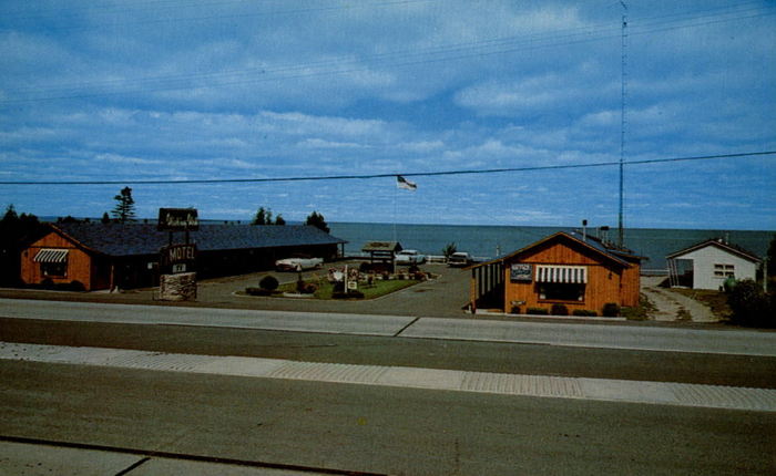 Bayview Motel (Wishing Well Motel) - Vintage Postcard